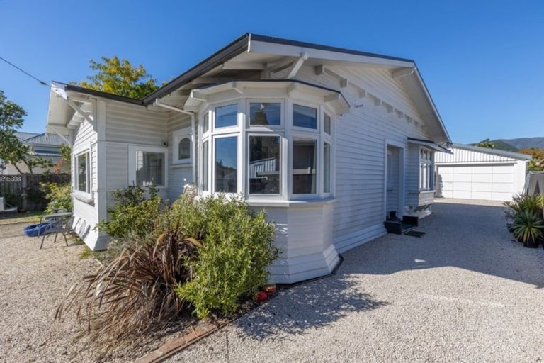 Photo of property in 354 Hardy Street, Nelson, 7010