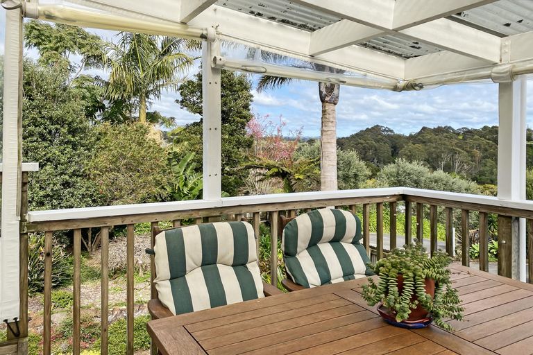 Photo of property in 25 Fairway Drive, Kerikeri, 0230