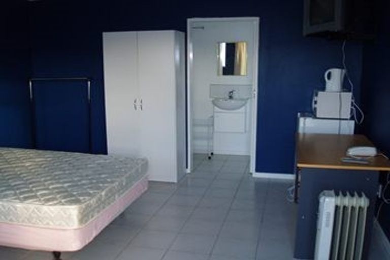 Photo of property in 35 Alexander Street, Awapuni, Palmerston North, 4412