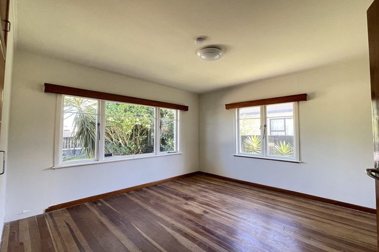 Photo of property in 4 Jutland Road, Manurewa, Auckland, 2102