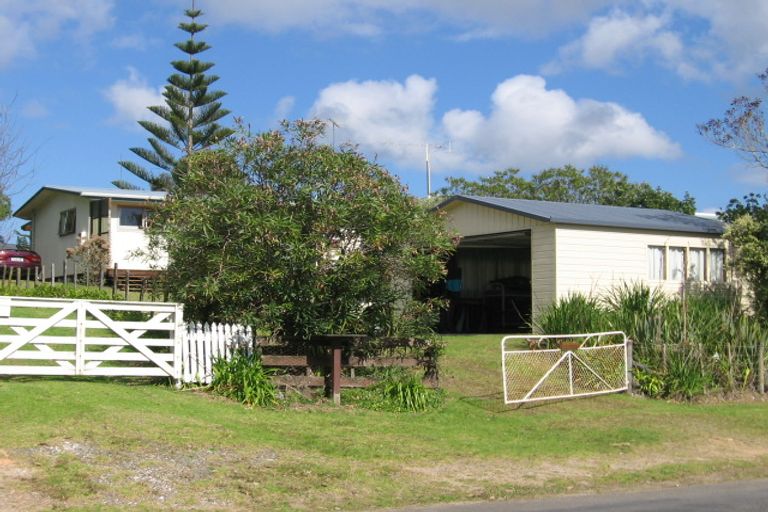 Photo of property in 239 Tangiora Avenue, Whangapoua, Coromandel, 3582