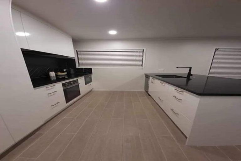 Photo of property in 17l Harding Avenue, Mount Wellington, Auckland, 1072