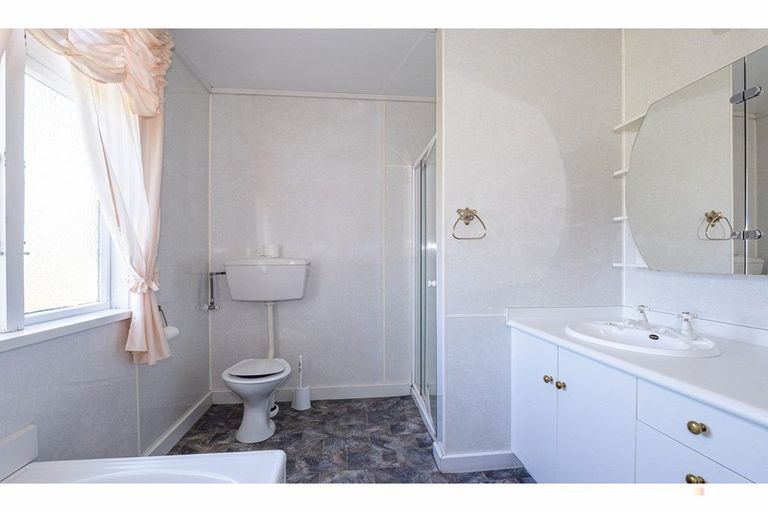 Photo of property in 26 Jollie Street, Geraldine, 7930