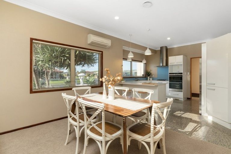 Photo of property in 25 Rosberg Place, Mount Maunganui, 3116