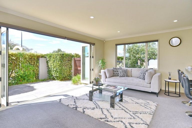 Photo of property in 12 Annaby Drive, Northwood, Christchurch, 8051