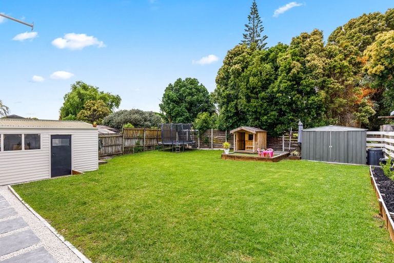 Photo of property in 18 Kauri Crescent, Snells Beach, 0920