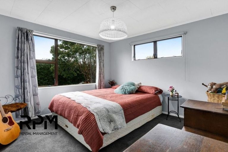 Photo of property in 3 Kaimata Street, Brooklands, New Plymouth, 4310
