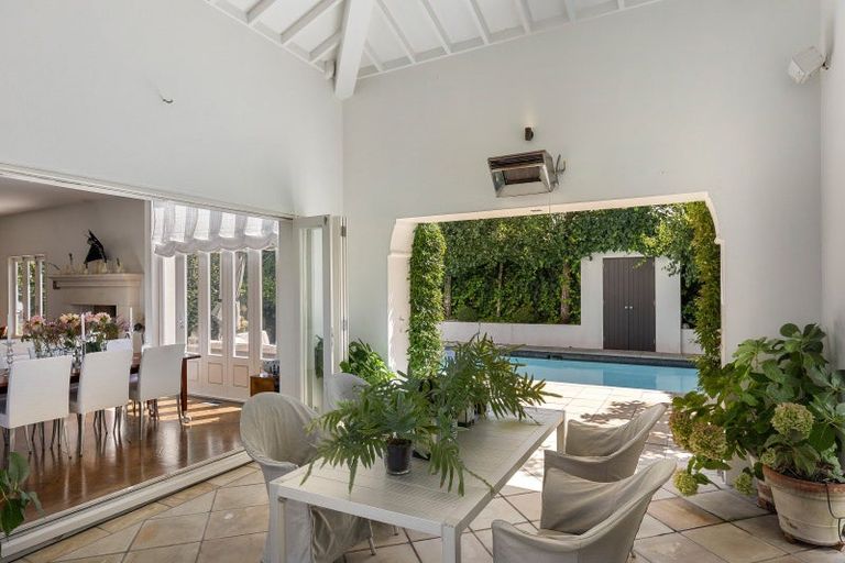 Photo of property in 3 Crescent Road, Parnell, Auckland, 1052