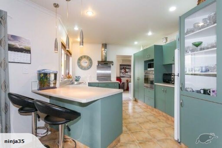 Photo of property in 28 Russell Robertson Drive, Havelock North, 4130