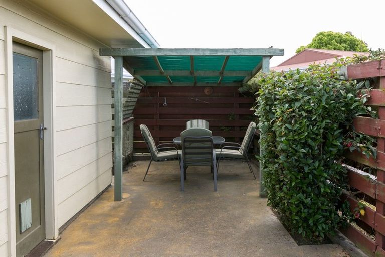 Photo of property in 1/22 Oxford Street, Taradale, Napier, 4112