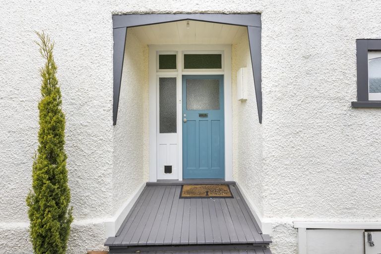 Photo of property in 31 Frederick Street, Terrace End, Palmerston North, 4410