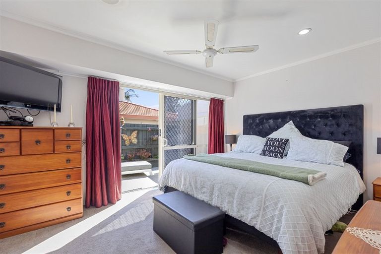 Photo of property in 54 Santa Monica Drive, Papamoa Beach, Papamoa, 3118