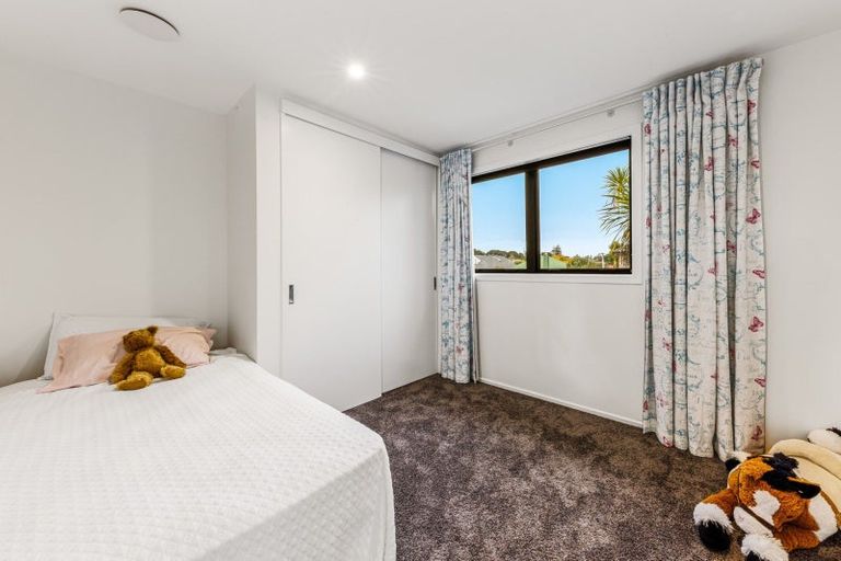 Photo of property in 46 St Michaels Avenue, Point Chevalier, Auckland, 1022