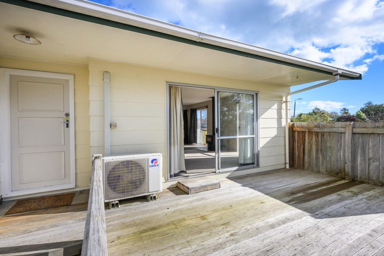 Photo of property in 40 Geraldine Crescent, Cloverlea, Palmerston North, 4412