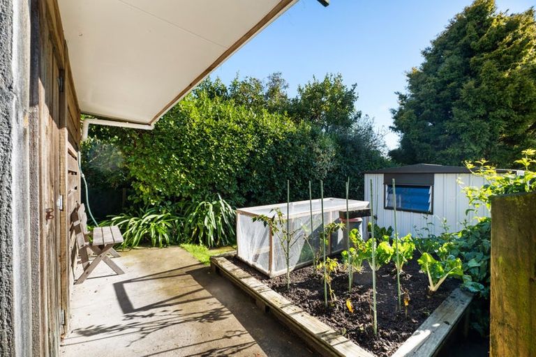 Photo of property in 15 Quin Crescent, Hawera, 4610