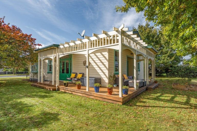 Photo of property in 30 Daniel Street, Martinborough, 5711