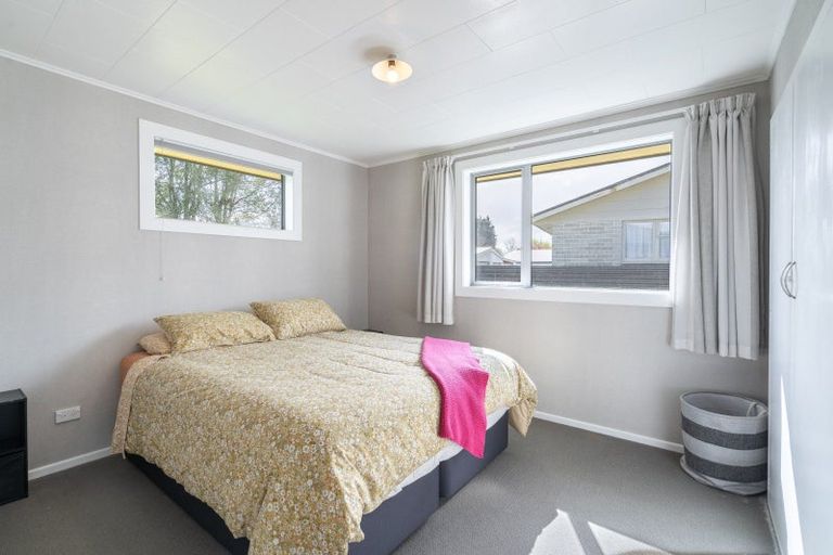 Photo of property in 12 Great North Road, Winton, 9720