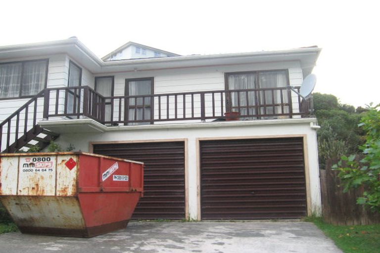 Photo of property in 4 Percy Dyett Drive, Karori, Wellington, 6012