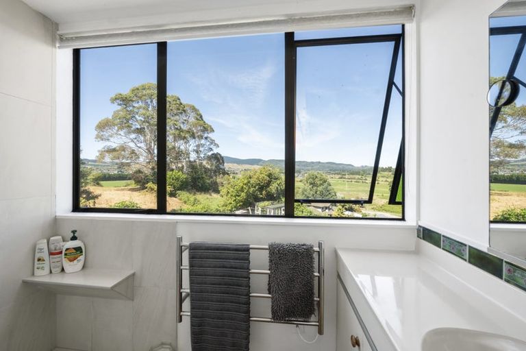 Photo of property in 18b Iriirikapua Parade, Owhata, Rotorua, 3010