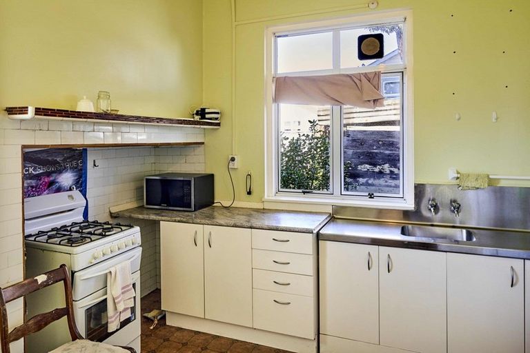 Photo of property in 75 Tirangi Road, Rongotai, Wellington, 6022