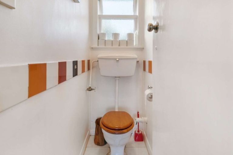 Photo of property in 30 Douglas Crescent, Fairfield, Hamilton, 3214