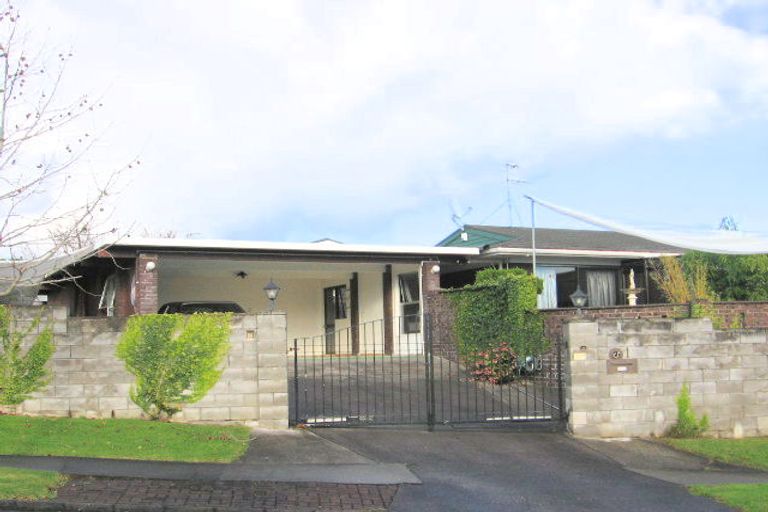 Photo of property in 1 Caithness Place, Farm Cove, Auckland, 2012