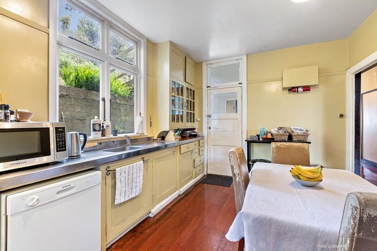 Photo of property in 147 Upland Road, Kelburn, Wellington, 6012