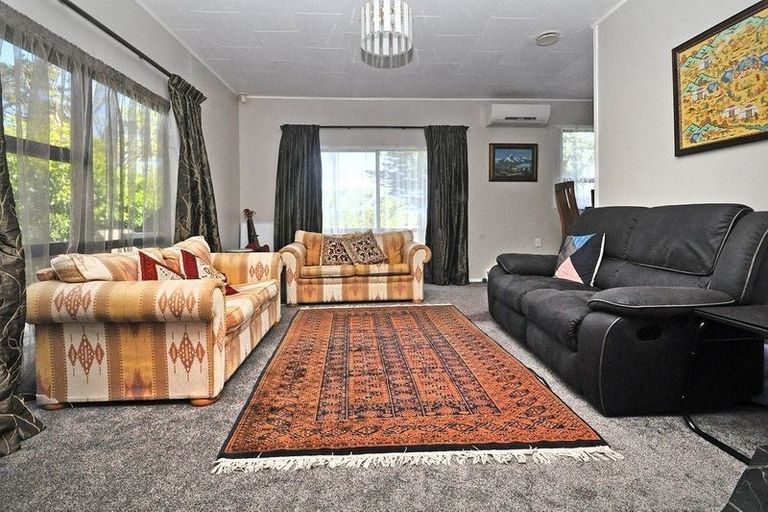 Photo of property in 93 Burundi Avenue, Clendon Park, Auckland, 2103