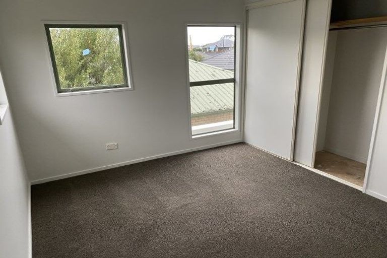Photo of property in 49 Parade Court, Addington, Christchurch, 8024
