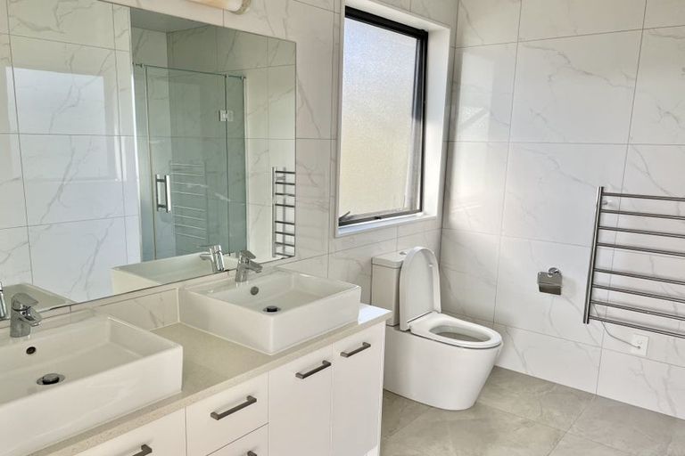 Photo of property in 35 Fennell Crescent, Silverdale, 0932