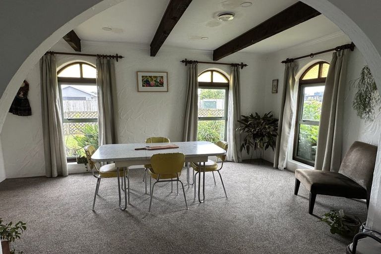 Photo of property in 1 Lantana Avenue, Bell Block, New Plymouth, 4312