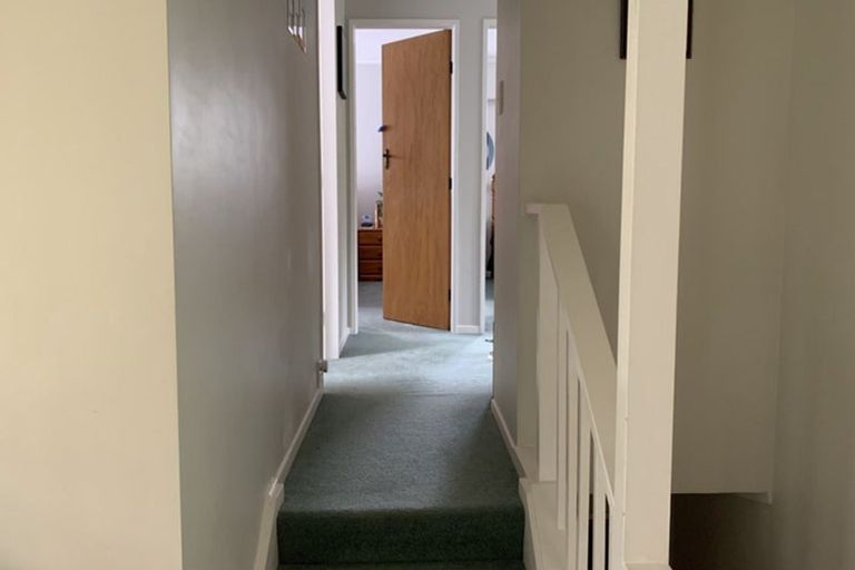 Photo of property in 5 Halswater Drive, Churton Park, Wellington, 6037