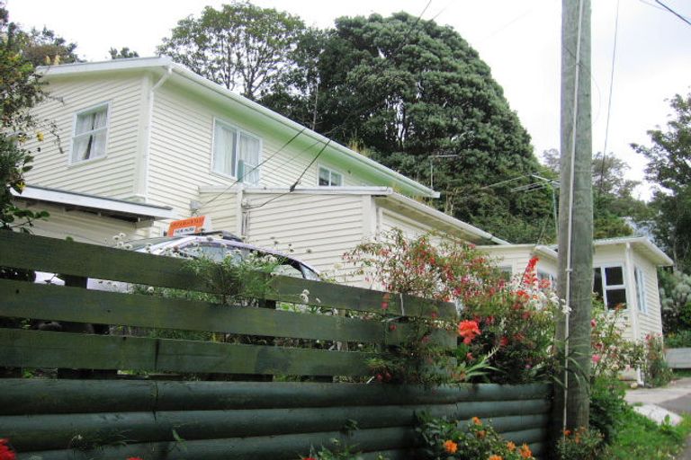 Photo of property in 18 Hoggard Street, Vogeltown, Wellington, 6021