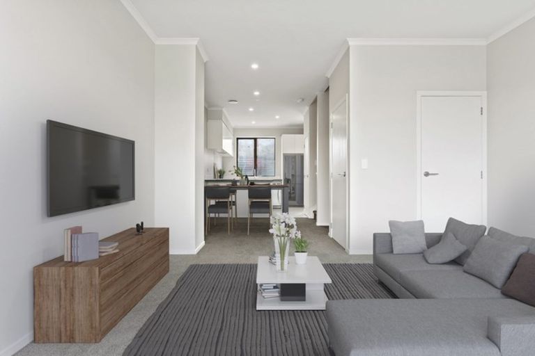 Photo of property in 5/89 Hobsonville Point Road, Hobsonville, Auckland, 0616