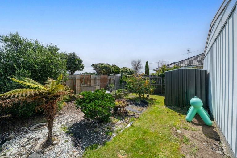 Photo of property in 18 Monorgan Road, Strathmore Park, Wellington, 6022