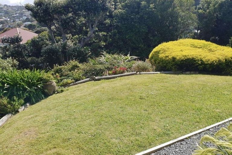 Photo of property in 1 Sidlaw Street, Strathmore Park, Wellington, 6022