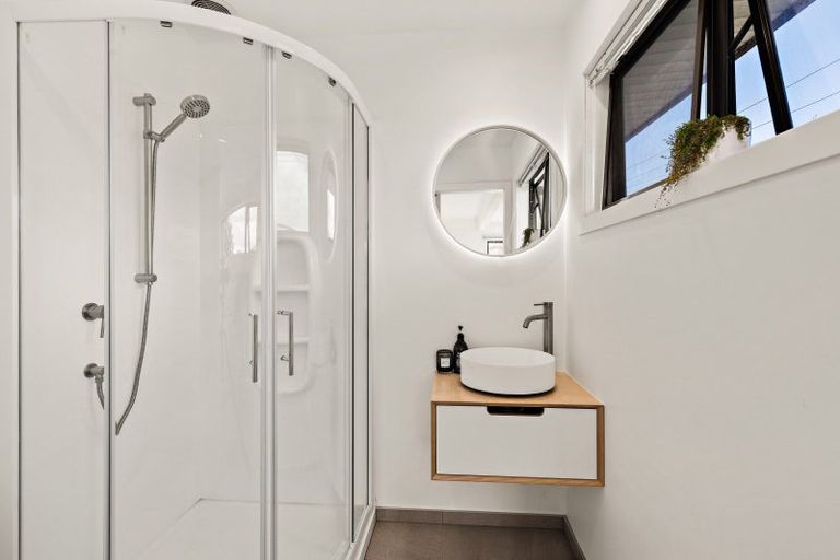 Photo of property in 37 Harbour View Road, Point Wells, Warkworth, 0986