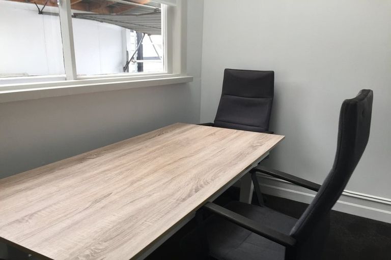 Photo of property in 21 Wharfe Street, South Hill, Oamaru, 9400