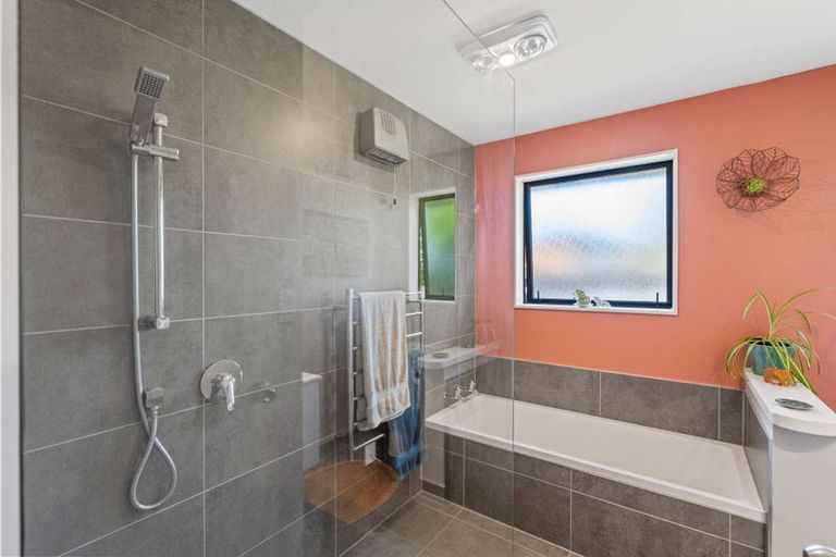 Photo of property in 7 Manahi Place, Woodend, 7610