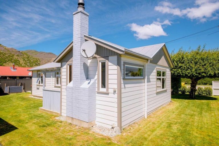 Photo of property in 13 Ray Street, Cromwell, 9310