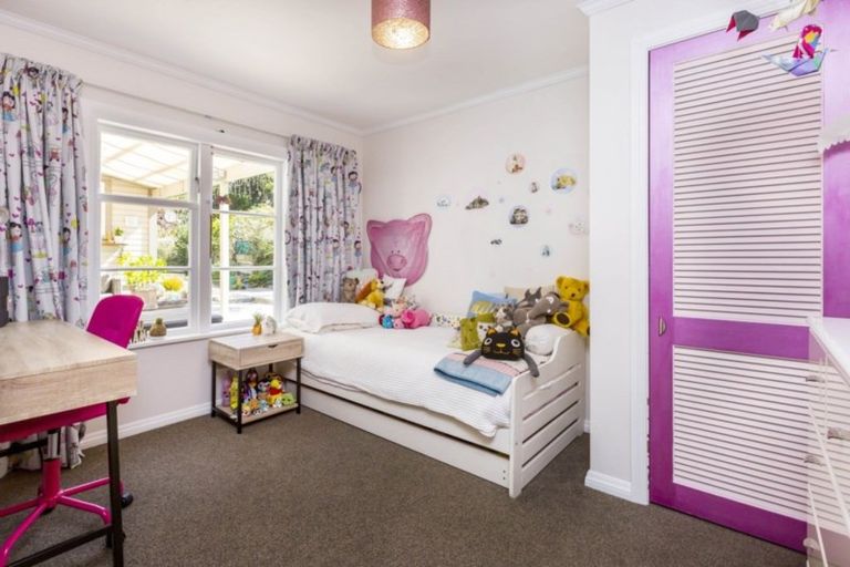 Photo of property in 38 Jocelyn Crescent, Pinehaven, Upper Hutt, 5019