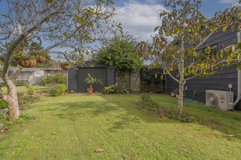 Photo of property in 10a Parkland Place, Whitianga, 3510