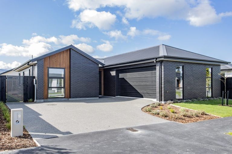 Photo of property in 9 Kekewai Place, Halswell, Christchurch, 8025