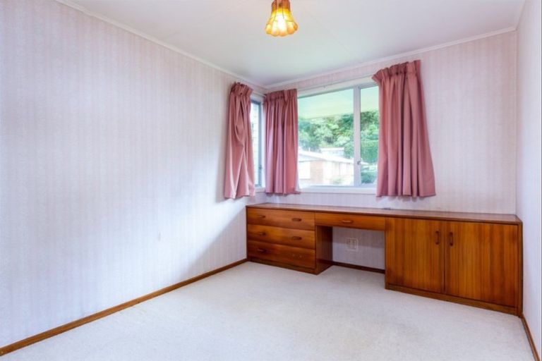 Photo of property in 19 Regent Place, Blagdon, New Plymouth, 4310