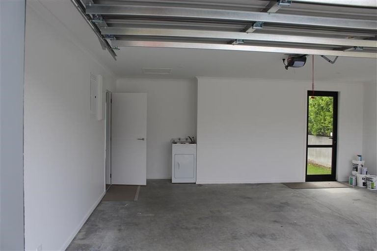 Photo of property in 4/31 Links Drive, Waiwhakaiho, New Plymouth, 4312