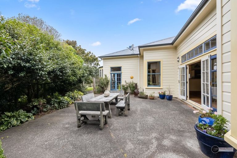 Photo of property in 32 Woodland Road, Johnsonville, Wellington, 6037