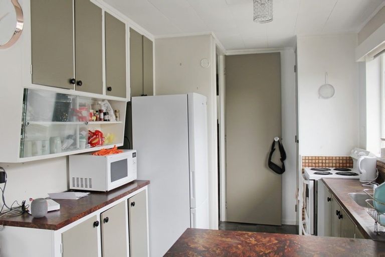 Photo of property in 16 Ries Street, Dannevirke, 4930