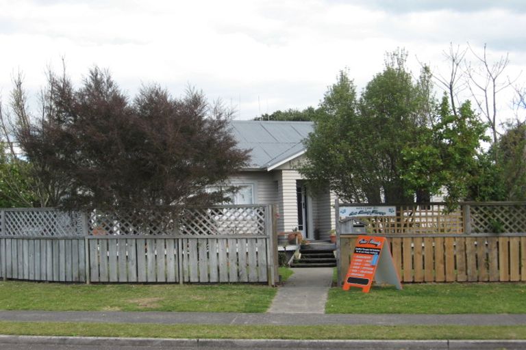 Photo of property in 81 Resolution Road, Welcome Bay, Tauranga, 3112
