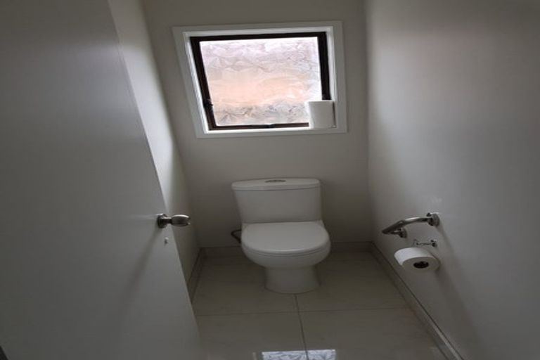 Photo of property in 10/482 Hibiscus Coast Highway, Orewa, 0931