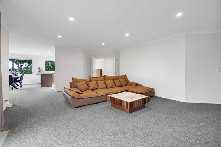 Photo of property in 37 Dillon Drive, Bell Block, New Plymouth, 4312